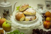 Mini drożdżówki (ze śmietaną i nadzieniem owocowym)